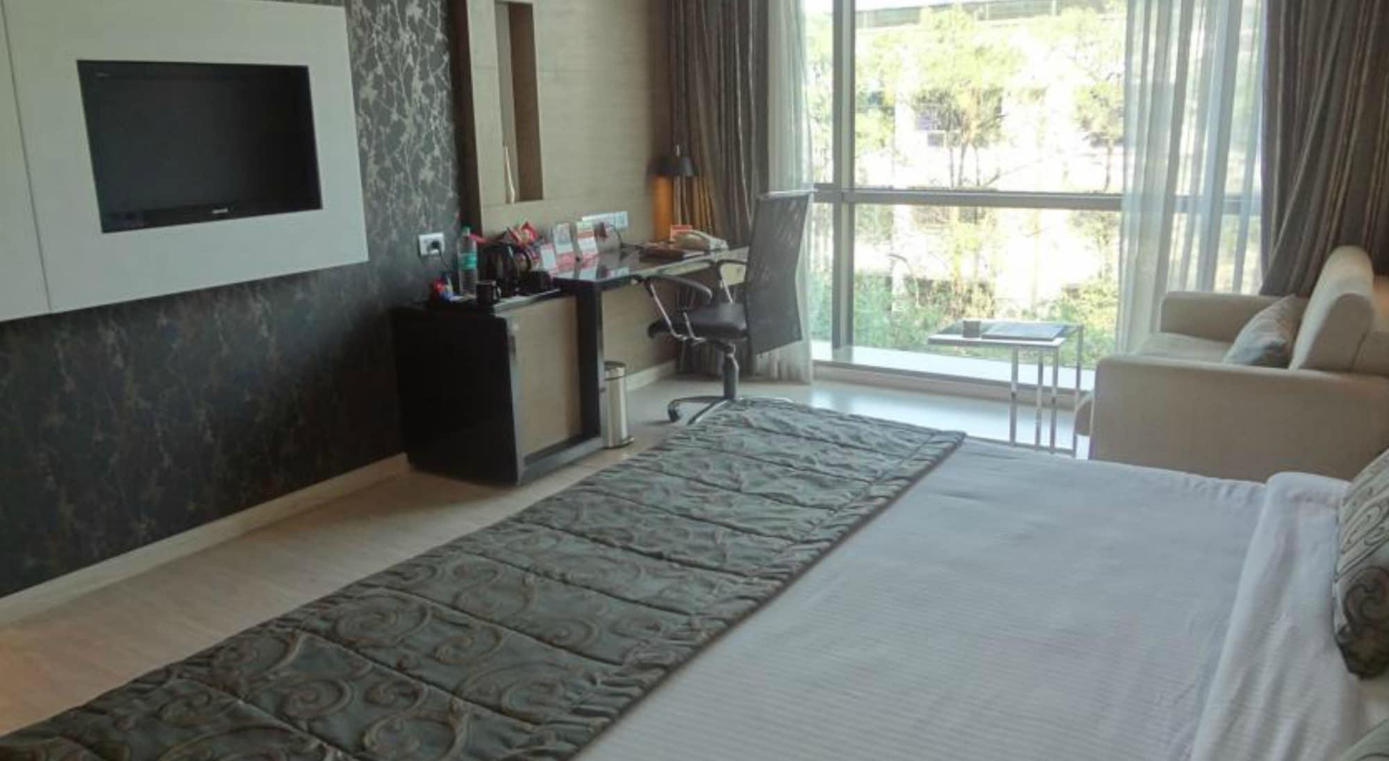 Hotel Ramada By Wyndham Navi Mumbai Zewnętrze zdjęcie