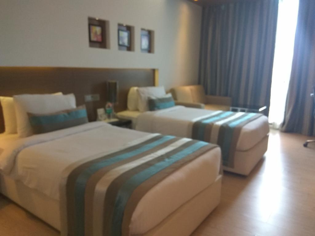 Hotel Ramada By Wyndham Navi Mumbai Zewnętrze zdjęcie