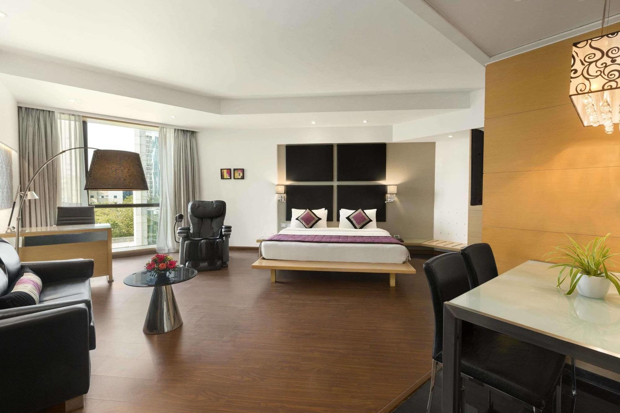 Hotel Ramada By Wyndham Navi Mumbai Zewnętrze zdjęcie