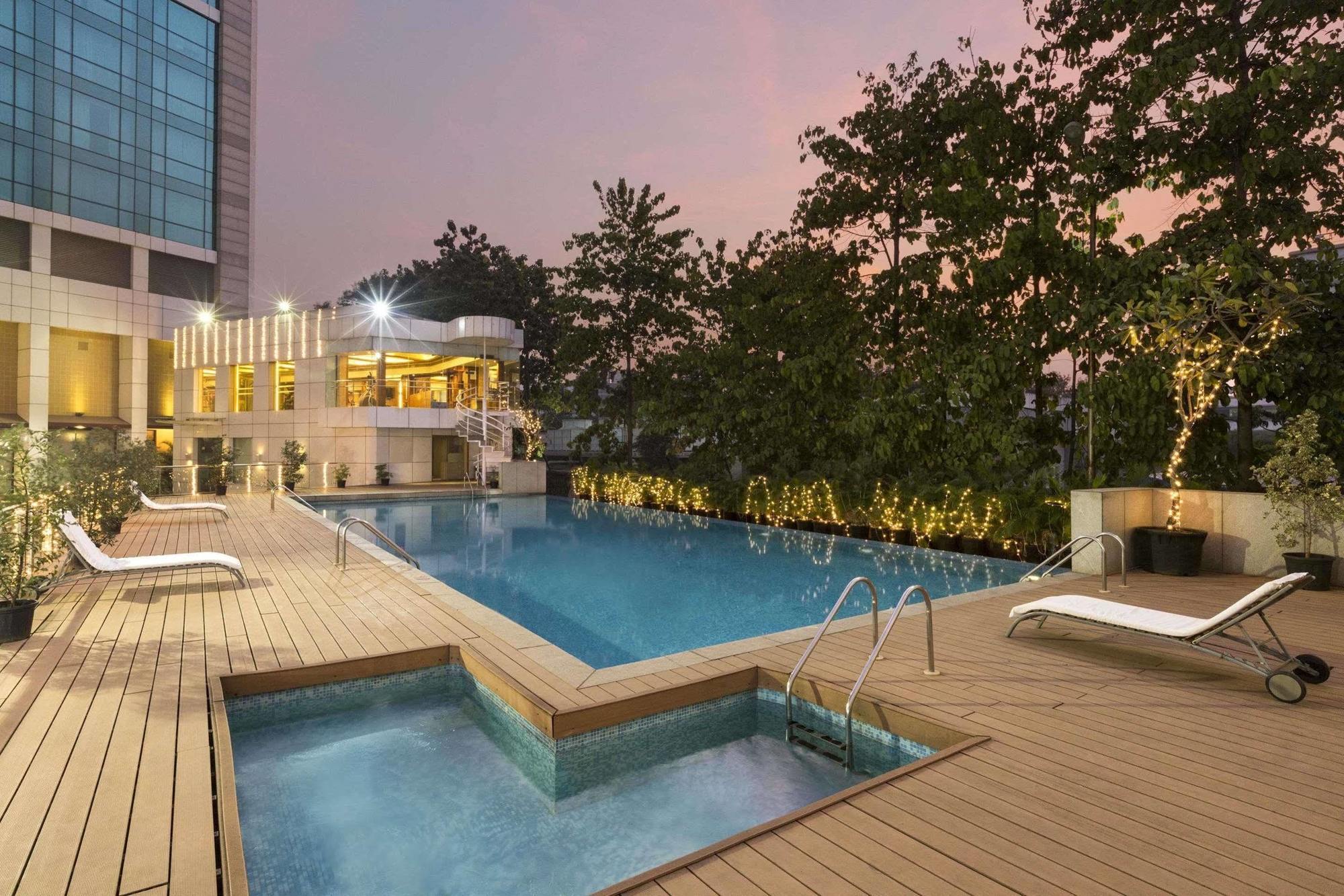 Hotel Ramada By Wyndham Navi Mumbai Zewnętrze zdjęcie