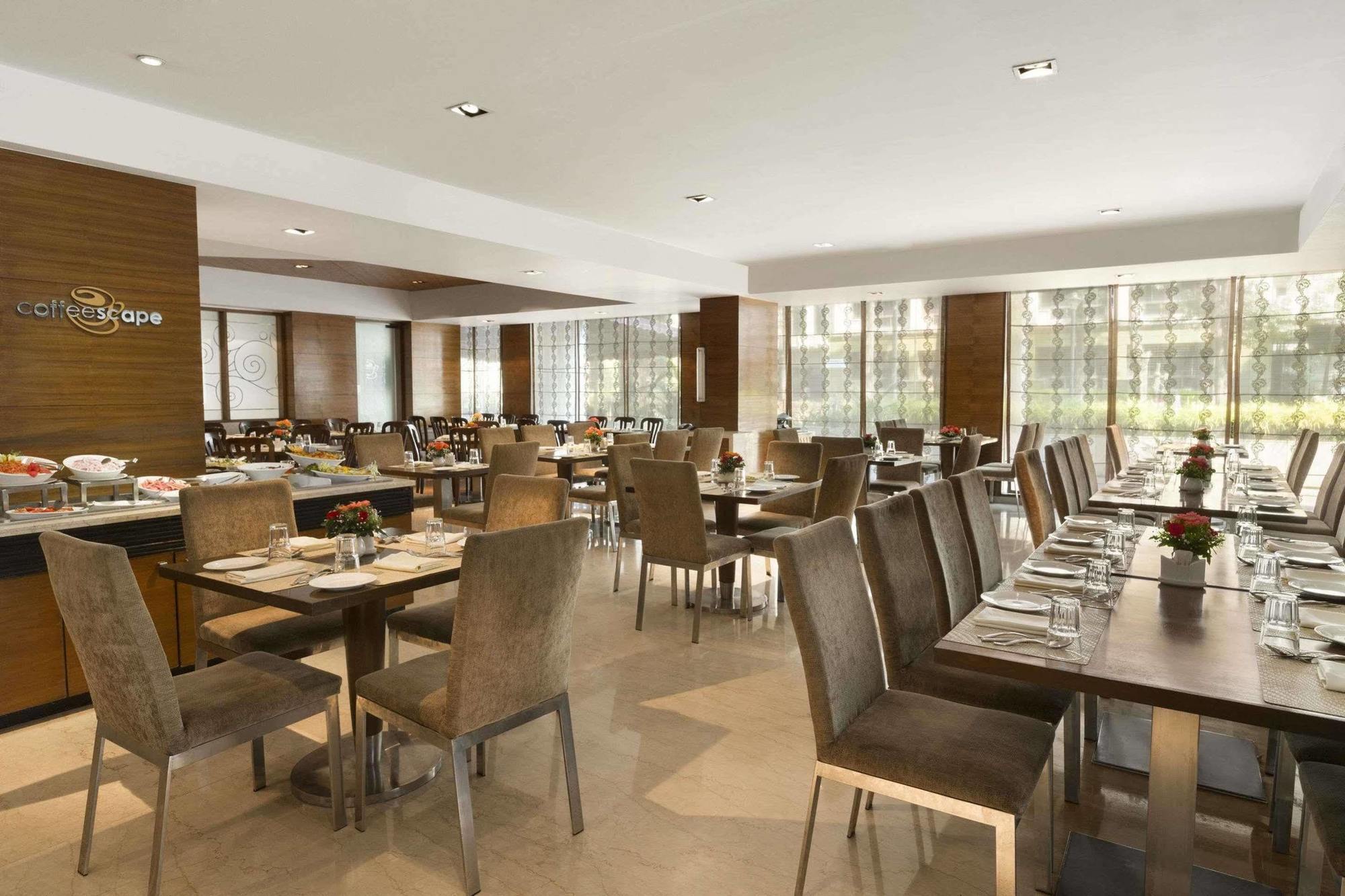Hotel Ramada By Wyndham Navi Mumbai Zewnętrze zdjęcie