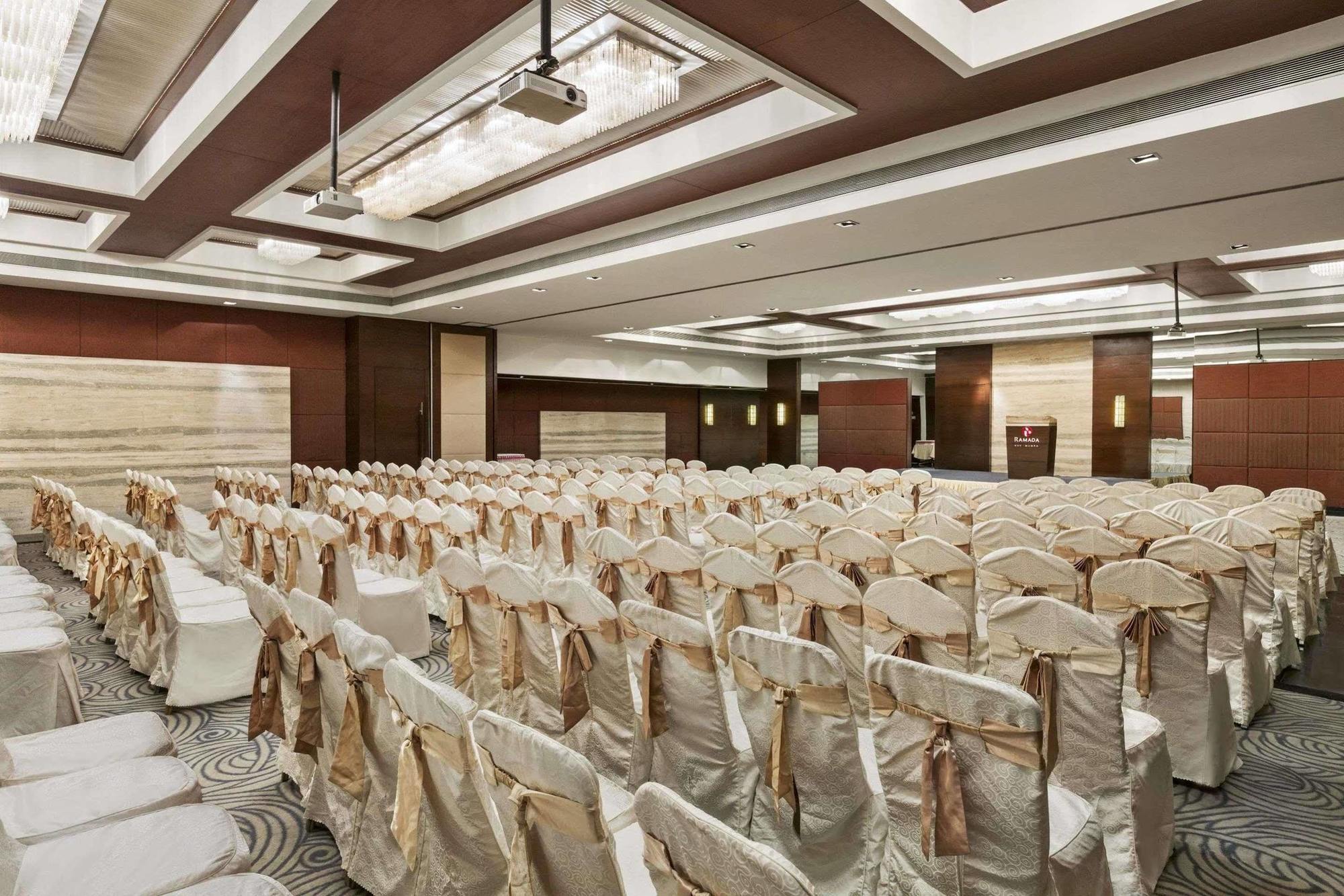 Hotel Ramada By Wyndham Navi Mumbai Zewnętrze zdjęcie
